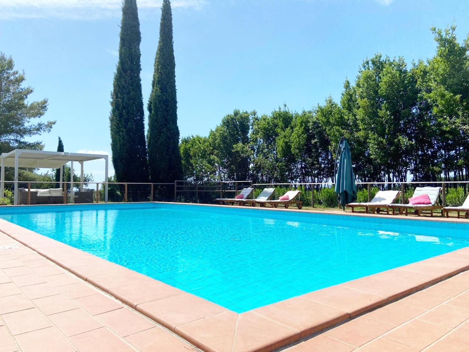 チェチナRelais Casale Il Poggetto - Oleandri By Zoom In Earthアパートメント エクステリア 写真